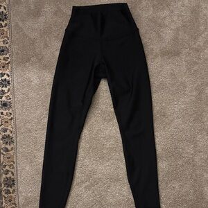 ALO Yoga 7/8 HIGH-WAIST AIRLIFT LEGGING